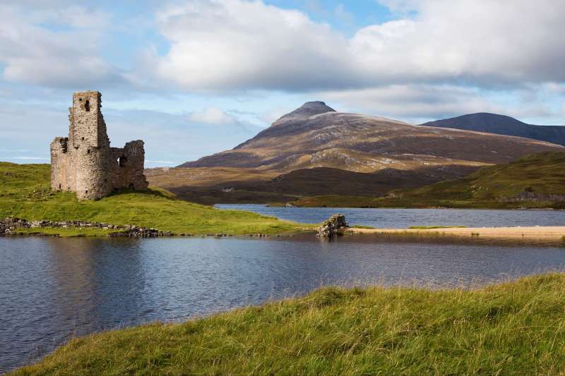 Découverte de l'archipel des Orcades et ses sites archéo, des superbes sommets des Highlands, et de sublimes panoramas côtiers