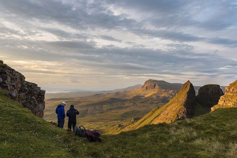 Randonneurs dans le Quiraing - Île de Skye - Écosse