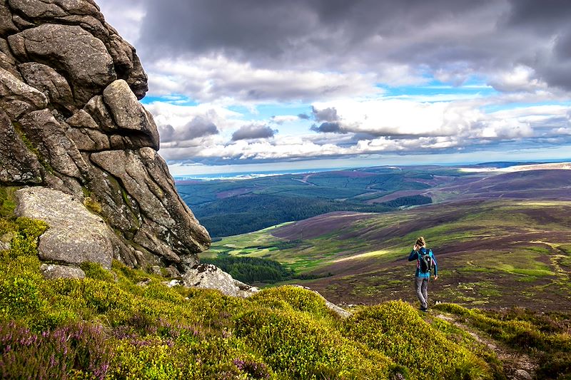 Road trip en van dans les plus beaux sites d'Ecosse, d'Edimbourg à l'île de Skye avec les meilleures randos et spots pour dormir