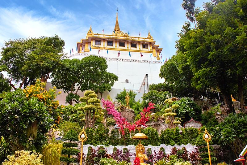 Circuit en Thaïlande en train et en bus de Bangkok à Chiang Mai jusqu'à Koh Samed : temples, nature, trek et plages de rêve