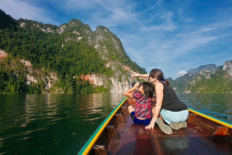 Voyager en Thaïlande avec des enfants: trek à Chiang Mai, kayak à Khao Sok et farniente à Koh Yao: nature, plage et sport au rdv !