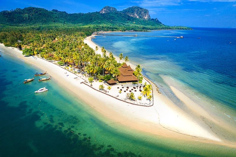 Balades et farniente sur les îles sauvages de Thaïlande : Koh Mook, Koh Kradan et Koh Libong après une visite guidée de Bangkok