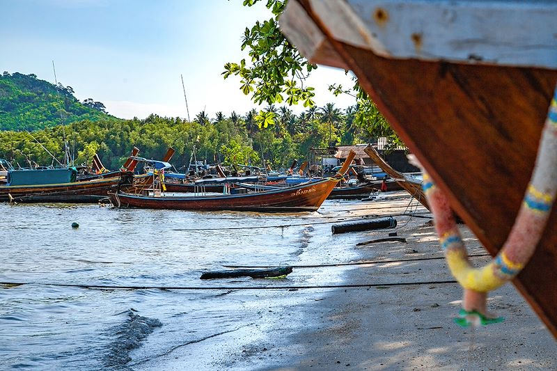 Balades et farniente sur les îles sauvages de Thaïlande : Koh Mook, Koh Kradan et Koh Libong après une visite guidée de Bangkok