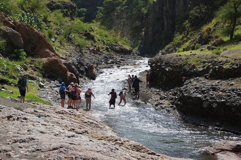 Randonée aquatique jusqu’aux chutes de Ngare Sero - Tanzanie