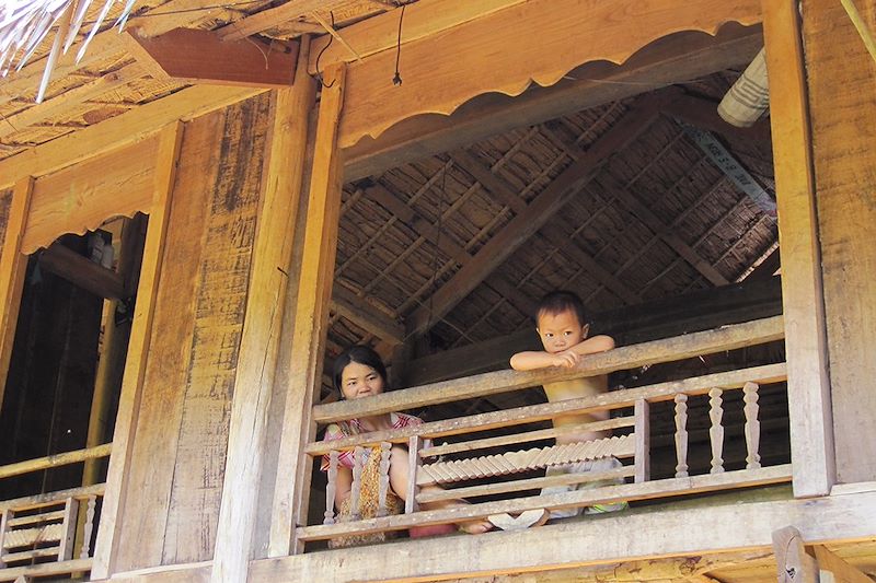 Essentiels du nord : Hanoi, Mai Chau en rando tranquille et nuits chez l'habitant, Pu long et les deux baies d'Halong