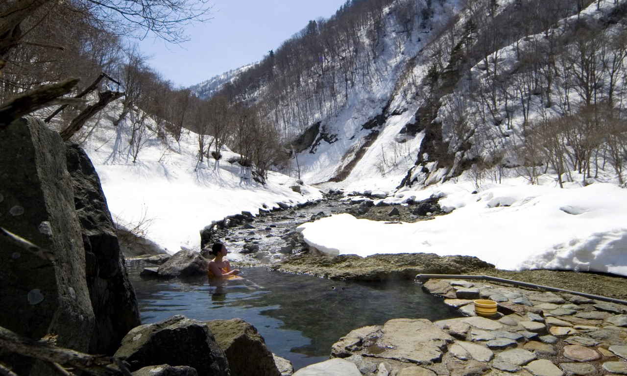 Bain à Onsen Kiriake © Nagano Prefecture/JNTO OT