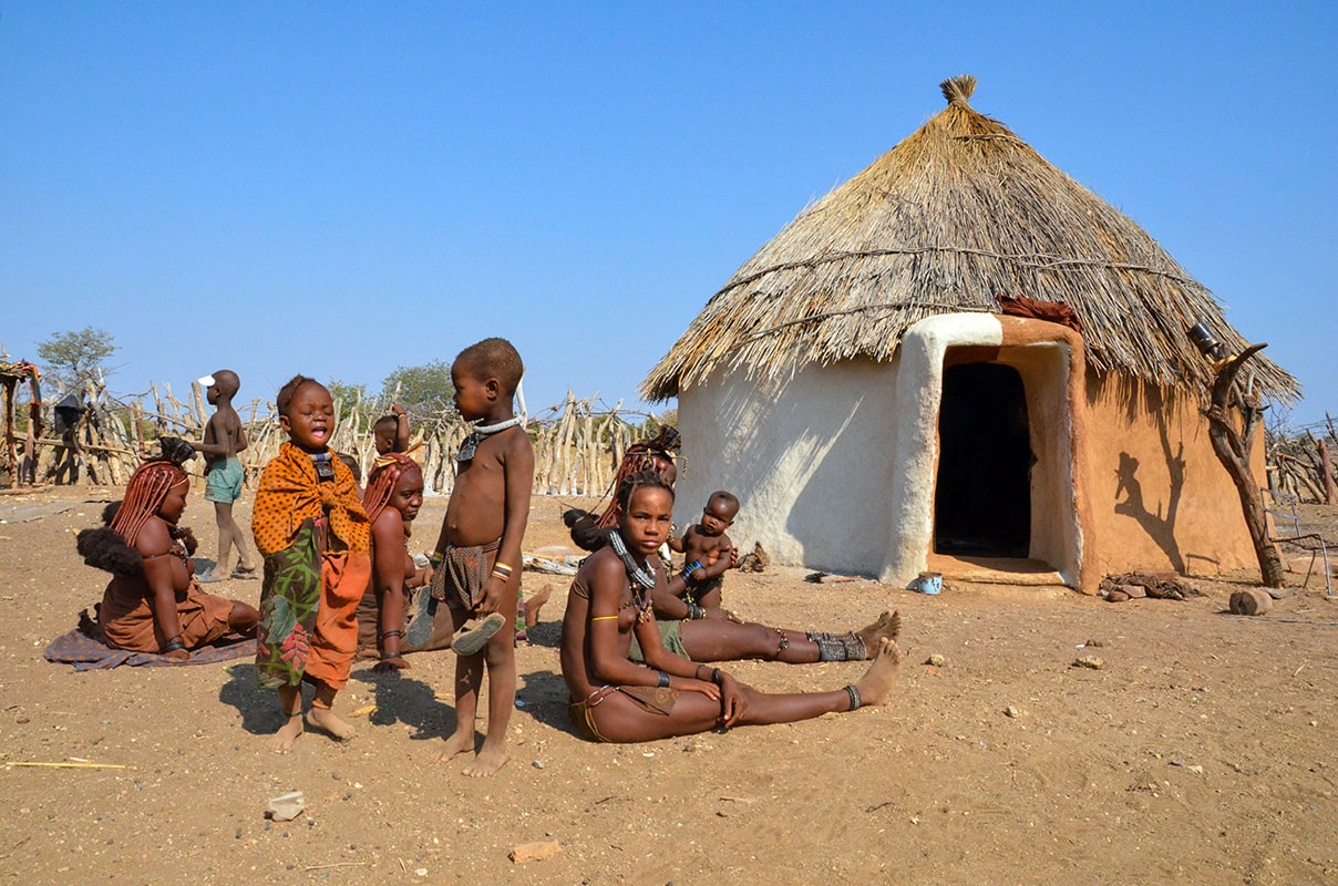 Village Himba - Namibie © Julie Foucher/Nomade Aventure