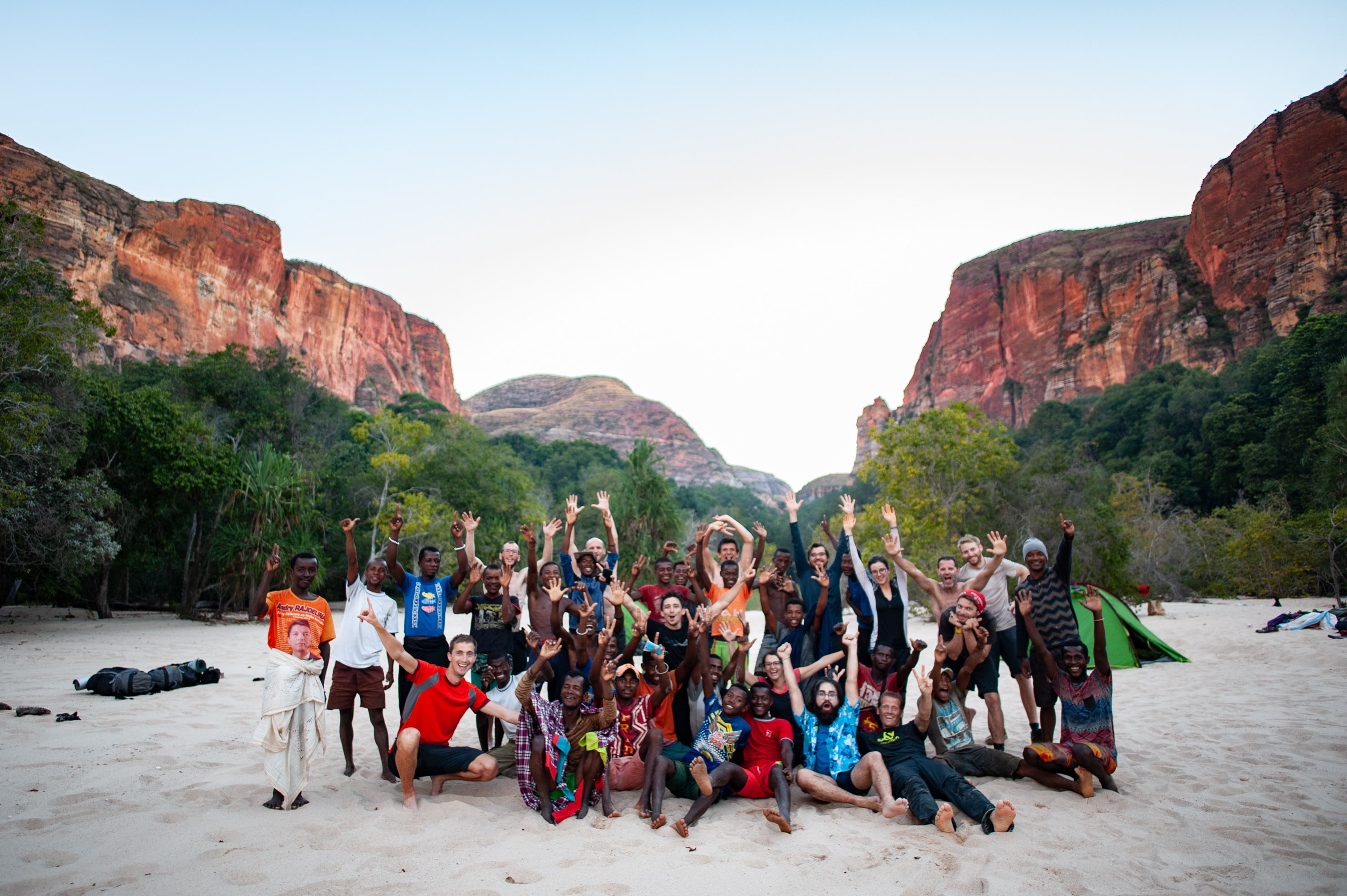 Écovolontaires de Naturevolution dans le Makay à Madagascar  