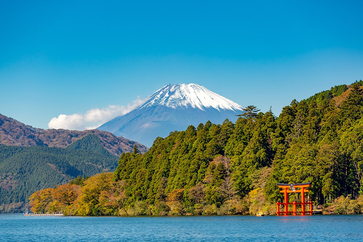 Le mont Fuji et le lac Ashi à Hakone - Région du Kanto © ttinu/stock.adobe.com 