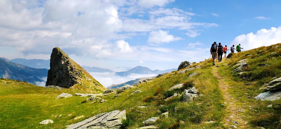 Trek dans les Balkans à travers l'Albanie, le Kosovo et le Monténégro, une aventure pédestre sur les pics du Balkan trail