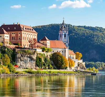 Le Danube à vélo, avec l'incontournable tronçon de l’EuroVelo 6 qui relie Passau à Vienne par la vallée de Wachau et ses vignobles