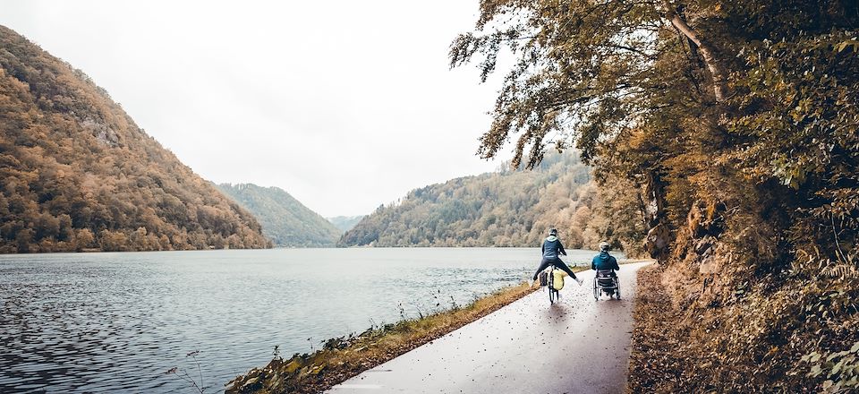 Le Danube à vélo, avec l'incontournable tronçon de l’EuroVelo 6 qui relie Passau à Vienne par la vallée de Wachau et ses vignobles