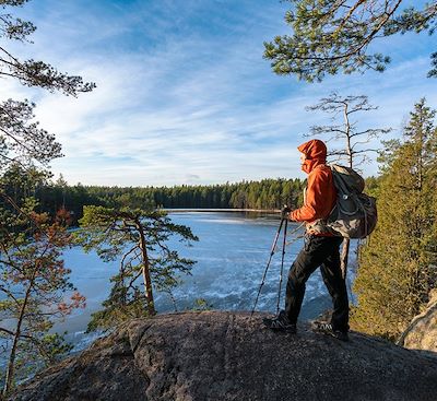 Autotour à la découverte des sublimes parcs naturels finlandais : Nuuskio, Lapakisto, Teijo mais aussi de la capitale Helsinki
