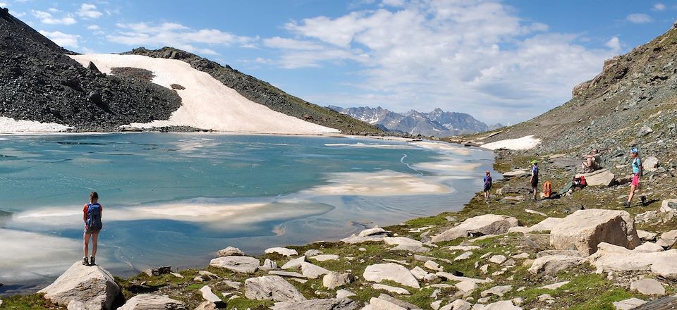 Circuit multi-activités dans ce joyau des Alpes du Sud: accrobranche, rando, jeux de piste, rafting...