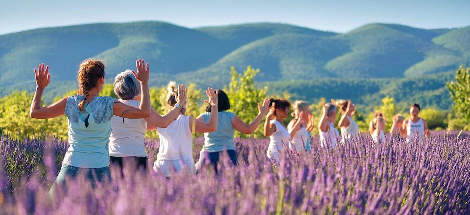 Découverte du Luberon entre randonnée et séances de yoga à partir d'un confortable hôtel 4* 