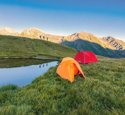 L’aventure 100% Mont-Blanc, des Alpes françaises, suisses et italiennes, avec nuits sous tente et soirées sous les étoiles