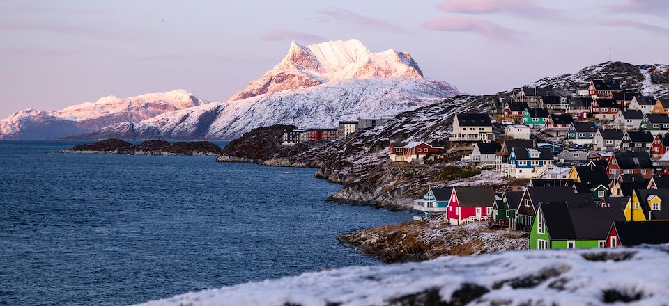 Voyage de la culture urbaine de Copenhague à la nature brute de Nuuk, du charme danois aux paysages sauvages du Groenland