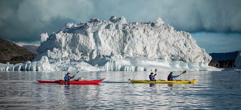 Kayak au Groenland : un voyage d'exception à travers glaciers et icebergs majestueux dans la Baie de Disko 