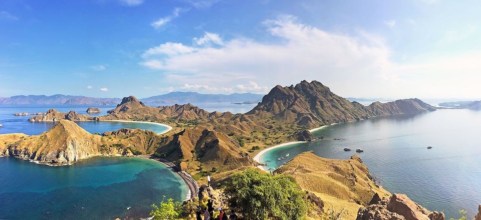 Une traversée de Flores avec chauffeur & guides locaux – Volcan Kelimutu, Snorkling aux 17 îles, et dragons de Komodo