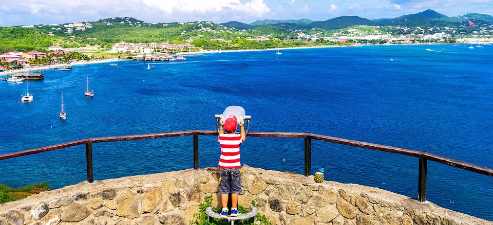 Découverte de l'île Sainte-Lucie à travers diverses activités pour toute la famille: kayak, rando, vtt, snorkeling, tyrolienne...