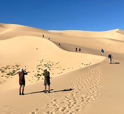 Découverte de la Mongolie en 4x4 et à pied, entre dunes, yourtes et temples pour une traversée intégrale de la steppe