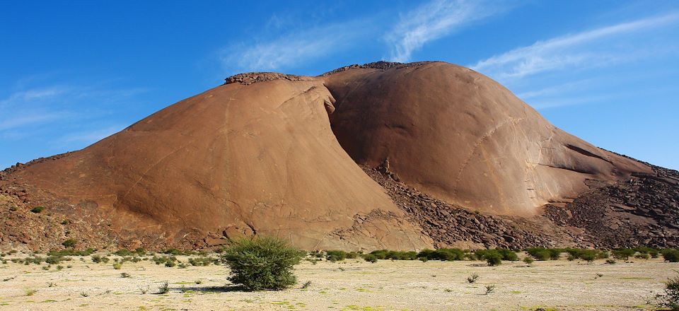 Randonnée Mauritanie : exploration géologique, dunes épiques et rencontres culturelles à Atar, Amasagua, et Chinguetti