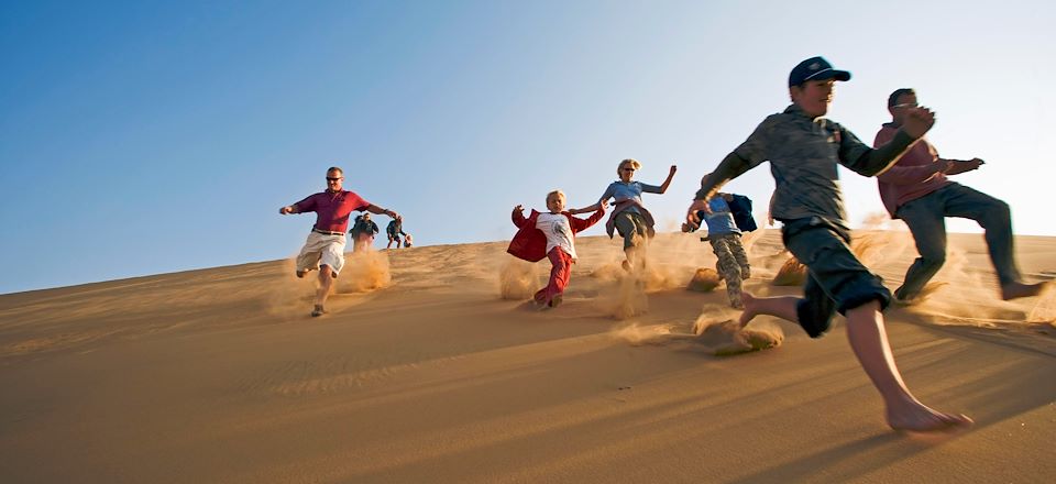 Voyage Famille Namibie, multi-activités avec vos ados: Canoë kayak, surf dans les dunes, safaris animaliers, rando dans le désert 