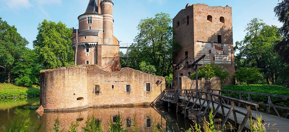 Circuit à vélo aux Pays-Bas à la découverte de l’arrière-pays amstellodamois avec son architecture et ses innombrables canaux.