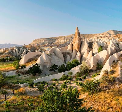 Randonnée Cappadoce avec nuits en maison troglodytique et marches dans les vallées aux étranges formations géologiques